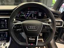 Audi A6 Avant TFSI Black Edition - U13693