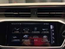 Audi A6 Avant TFSI Black Edition - U13693