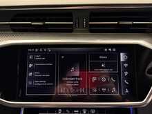 Audi A6 Avant TFSI Black Edition - U13693