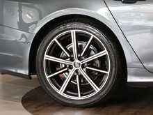 Audi A6 Avant TFSI Black Edition - U13693