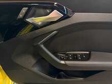 Audi A1 TFSI S line Contrast Edition - U13696