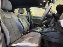 Audi A1 TFSI S line Contrast Edition - U13696