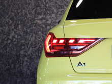 Audi A1 TFSI S line Contrast Edition - U13696