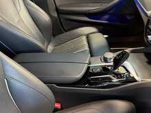 BMW 5 Series 520d MHT M Sport - U13704