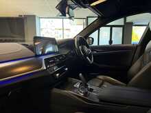 BMW 5 Series 520d MHT M Sport - U13704