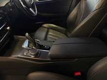 BMW 5 Series 520d MHT M Sport - U13704