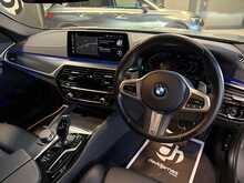 BMW 5 Series 520d MHT M Sport - U13704