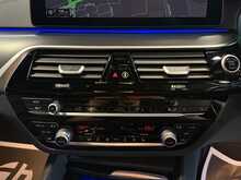 BMW 5 Series 520d MHT M Sport - U13704
