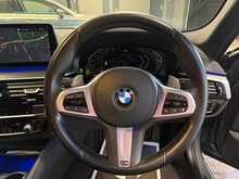 BMW 5 Series 520d MHT M Sport - U13704