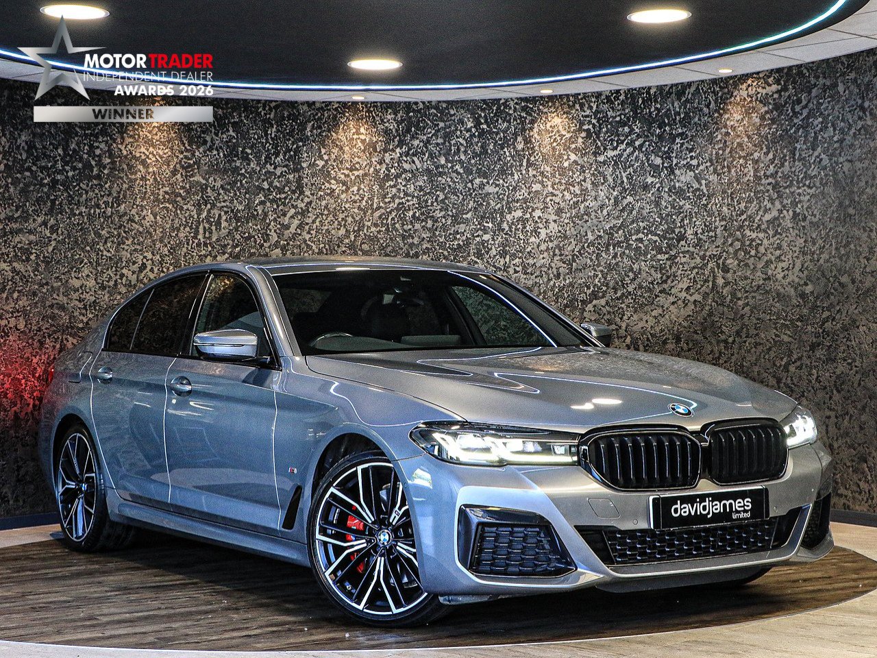 BMW 5 Series 520d MHT M Sport - U13704