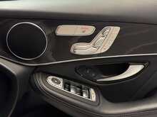Mercedes-Benz GLC GLC250 AMG Line - U13705