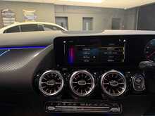 Mercedes-Benz GLA GLA200 AMG Line Night Edition - U13706