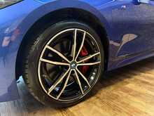 BMW 3 Series 330e M Sport - U13708