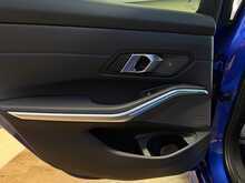 BMW 3 Series 330e M Sport - U13708