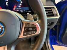 BMW 3 Series 330e M Sport - U13708