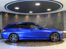 BMW 3 Series 330e M Sport - U13708