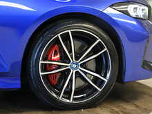 BMW 3 Series 330e M Sport - U13708