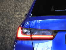 BMW 3 Series 330e M Sport - U13708