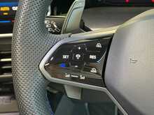 Volkswagen Golf TSI R Black Edition - U13717