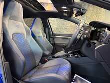 Volkswagen Golf TSI R Black Edition - U13717