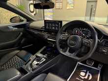 Audi RS5 TFSI V6 Carbon Black - U13732