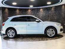Audi Q5 TDI S line - U13786