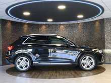 Audi Q3 TDI S line - U13943