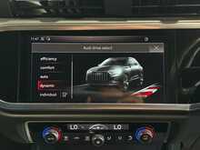 Audi Q3 TDI S line - U13943