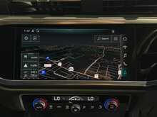 Audi Q3 TDI S line - U13943