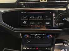 Audi Q3 TDI S line - U13943