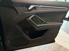 Audi Q3 TDI S line - U13943