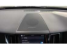 Volvo XC60 h T6 Plus Black Edition - U13948