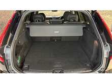 Volvo XC60 h T6 Plus Black Edition - U13948