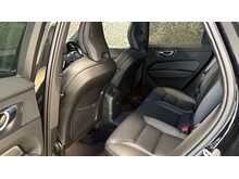 Volvo XC60 h T6 Plus Black Edition - U13948