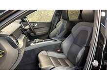 Volvo XC60 h T6 Plus Black Edition - U13948