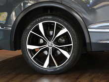 Volkswagen Tiguan TDI R-Line - U13952