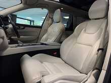 Volvo XC60 B4 MHEV Inscription Pro - U13953