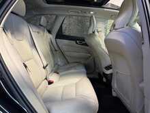 Volvo XC60 B4 MHEV Inscription Pro - U13953