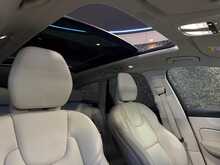 Volvo XC60 B4 MHEV Inscription Pro - U13953