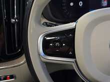 Volvo XC60 B4 MHEV Inscription Pro - U13953