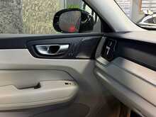 Volvo XC60 B4 MHEV Inscription Pro - U13953