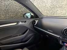 Audi S3 TFSI - U13975