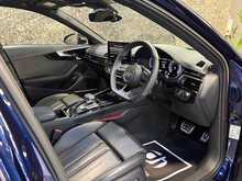 Audi A4 Avant TFSI Black Edition - U13984