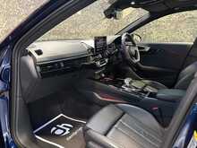 Audi A4 Avant TFSI Black Edition - U13984