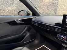 Audi A4 Avant TFSI Black Edition - U13984