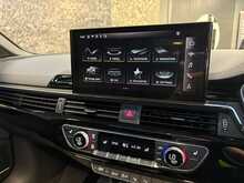 Audi A4 Avant TFSI Black Edition - U13984