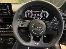 Audi A4 Avant TFSI Black Edition - U13984
