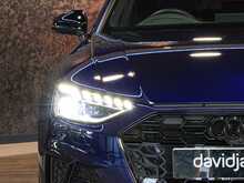 Audi A4 Avant TFSI Black Edition - U13984