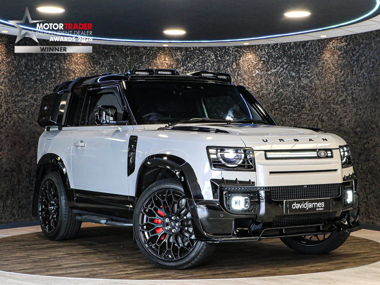 Land Rover Defender 90 D250 MHEV X-Dynamic SE - U13993