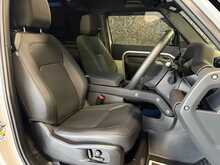 Land Rover Defender 90 D250 MHEV X-Dynamic SE - U13993